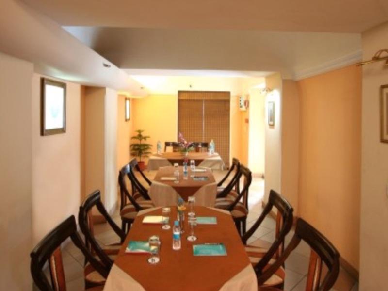 Airport Hotel Нью-Делі Екстер'єр фото